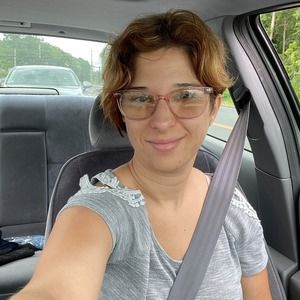 Meet your Posher, Lisa